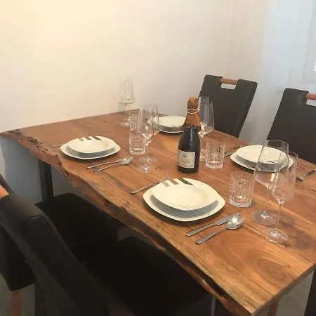 Prizemni Apartman V Centru Hustopeci Apartamento